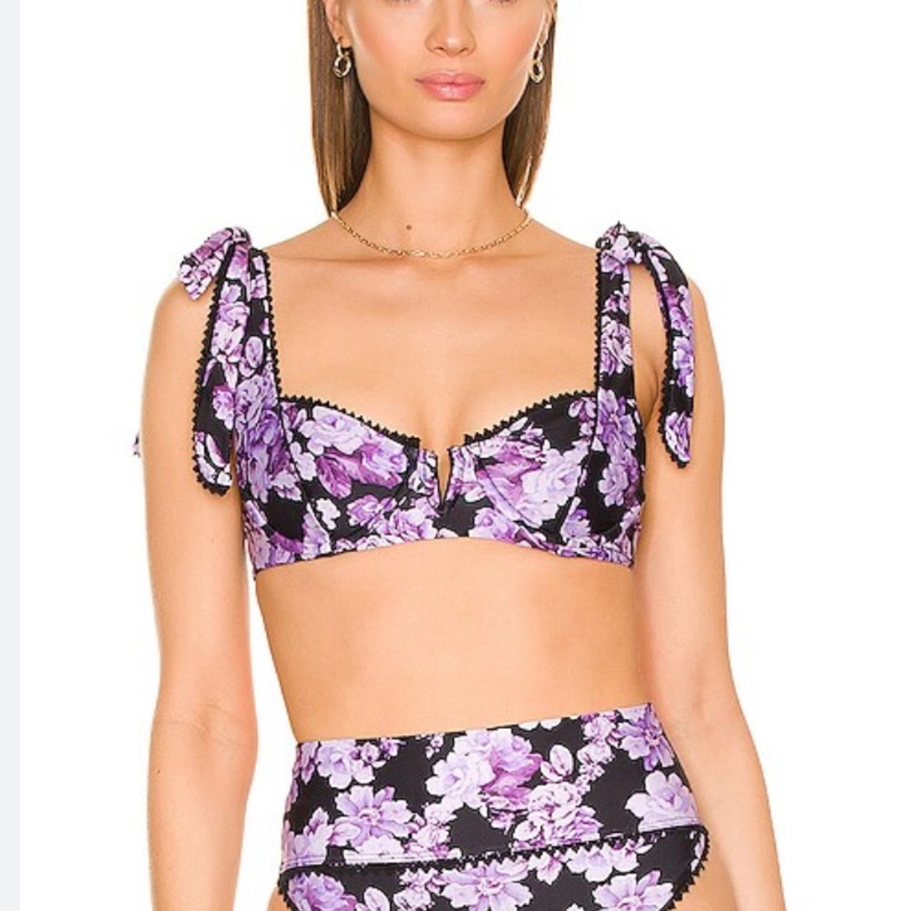 Beach Riot Blair Top in Spring Floral